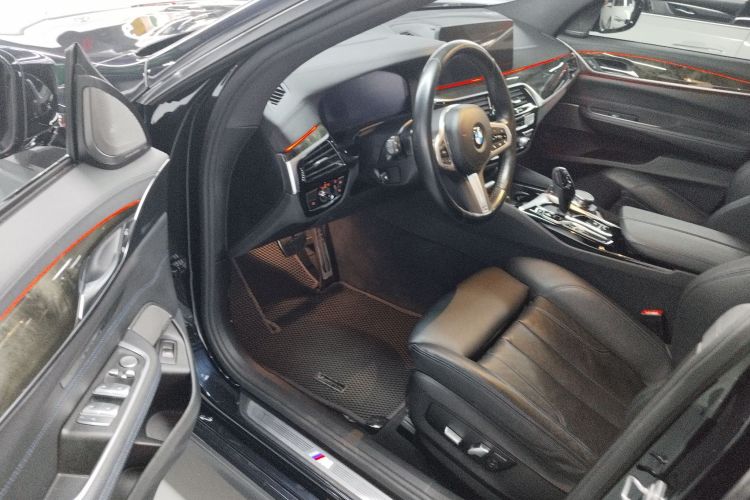 宝马6系GT 2022款 630i M运动套装中控内饰7003