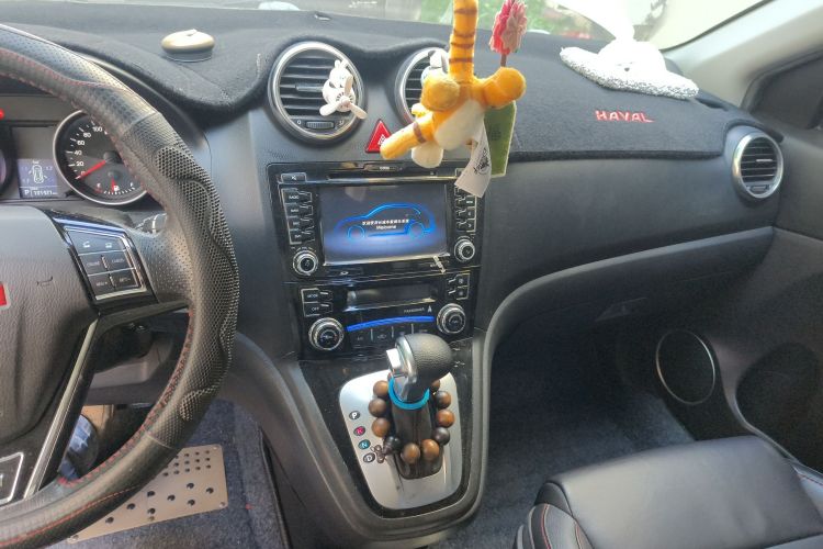 哈弗H6 2013款 升级版 2.4L 自动两驱尊贵型中控内饰16