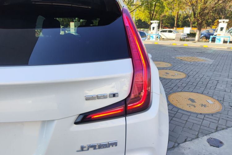 凯迪拉克XT4 2021款 28T 两驱技术型车身外观6006