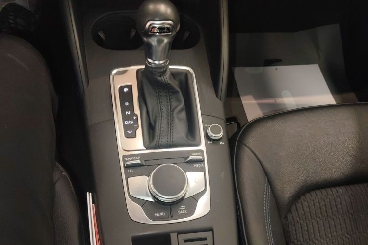 奥迪A3 2020款 Limousine 35 TFSI 时尚型 国VI中控内饰18