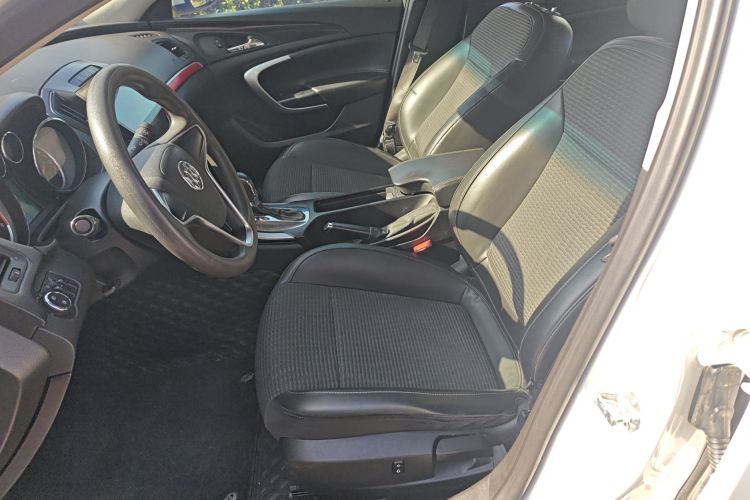 别克 君威 2015款 1.6T 领先技术型中控内饰19