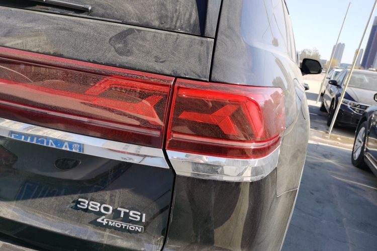 大众 途昂 2021款 380TSI 四驱豪华版车身外观9