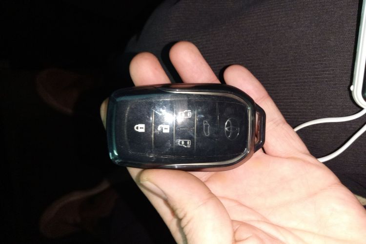 丰田 埃尔法 2018款 3.5L 豪华版中控内饰7001