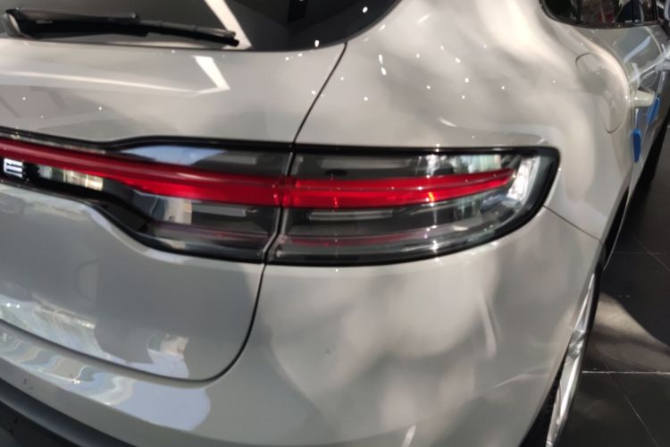 保时捷 2023款 Macan 2.0T车身外观9