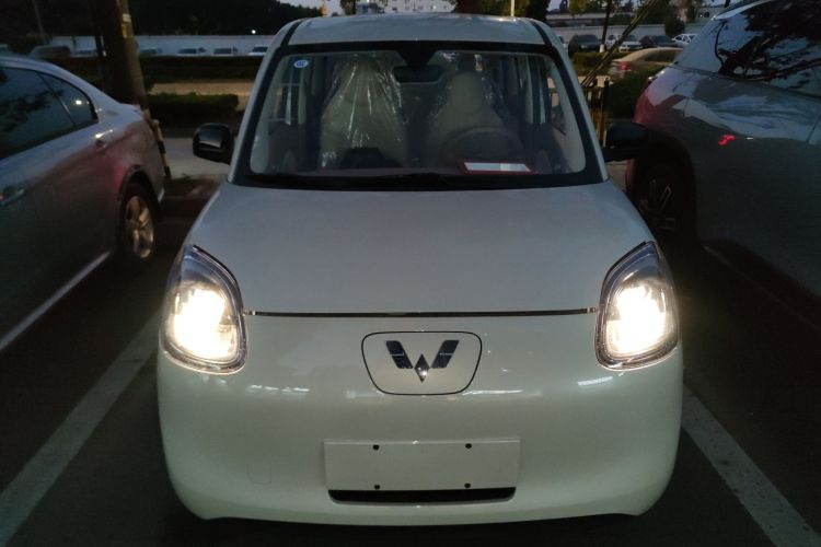 五菱汽车 宏光MINIEV 2025款 四门版 进阶款车身外观2