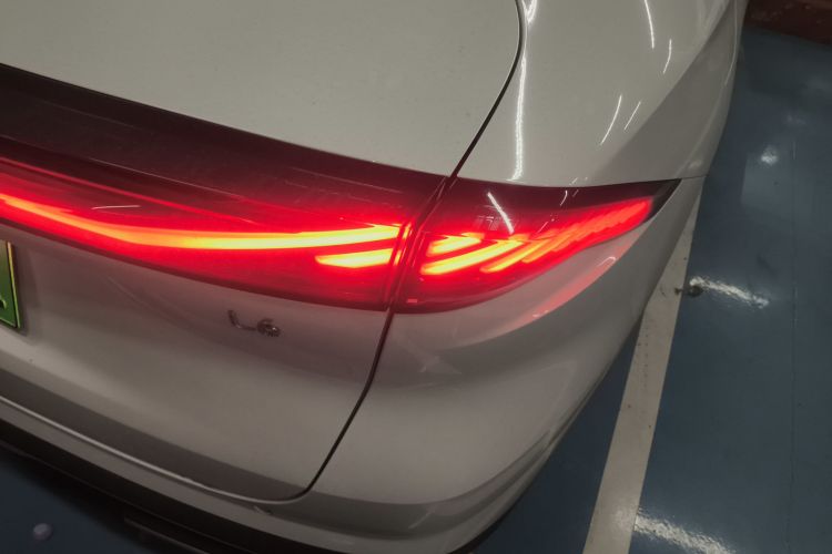 吉利银河 银河L6 2023款 125km 星舰车身外观6006