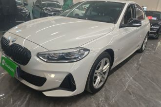 宝马1系 2023款 120i M运动曜夜版