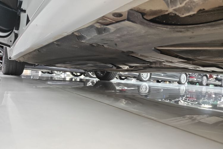 宝马5系 2023款 530Li 领先型 M运动套装局部细节9002