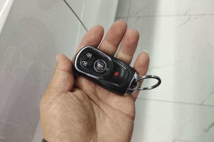 别克GL8 2020款 ES陆尊 653T 舒适型中控内饰11