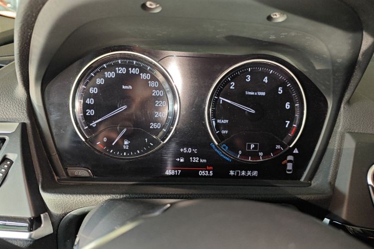 宝马1系 2019款 118i M运动套装中控内饰14