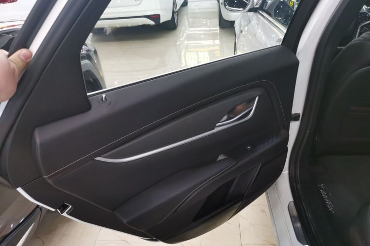 凯迪拉克XTS 2018款 28T 技术型中控内饰49