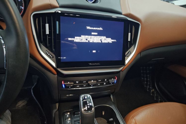 玛莎拉蒂 Ghibli 2022款 2.0T GT锋芒版中控内饰16