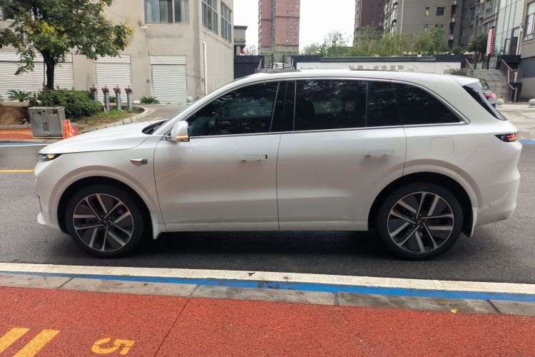 理想汽车 理想L6 2024款 Pro车身外观4