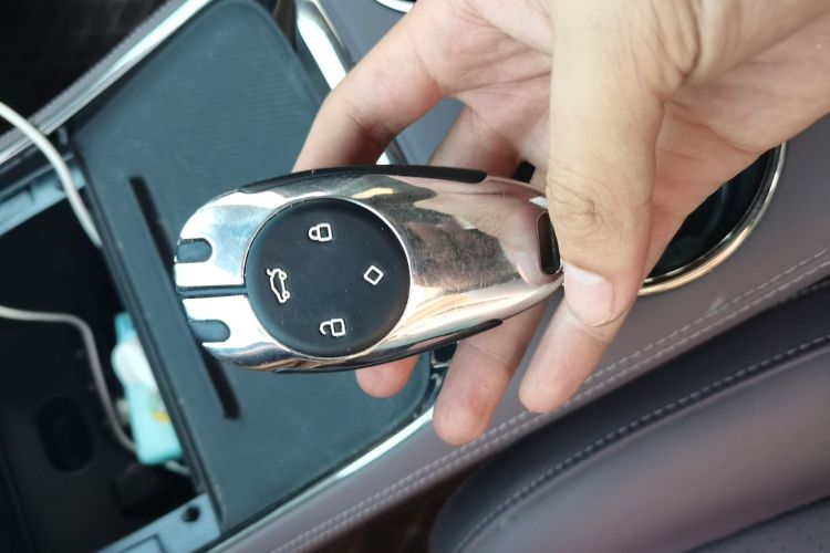 零跑汽车 零跑C11 2021款 行政版610中控内饰7001