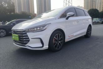 比亚迪 宋MAX新能源 2022款 DM-i 105KM 尊荣型
