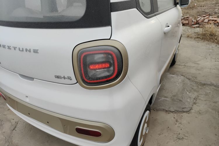 奔腾小马 2026款 222km 萌趣马 Plus车身外观9