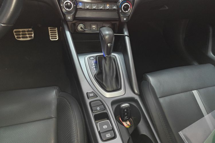 现代 菲斯塔 2019款 280TGDi 运动版 国VI局部细节18