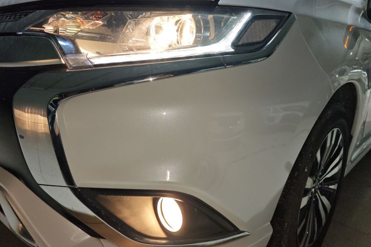 三菱 欧蓝德 2021款 改款 2.0L 两驱畅享版 5座局部细节36