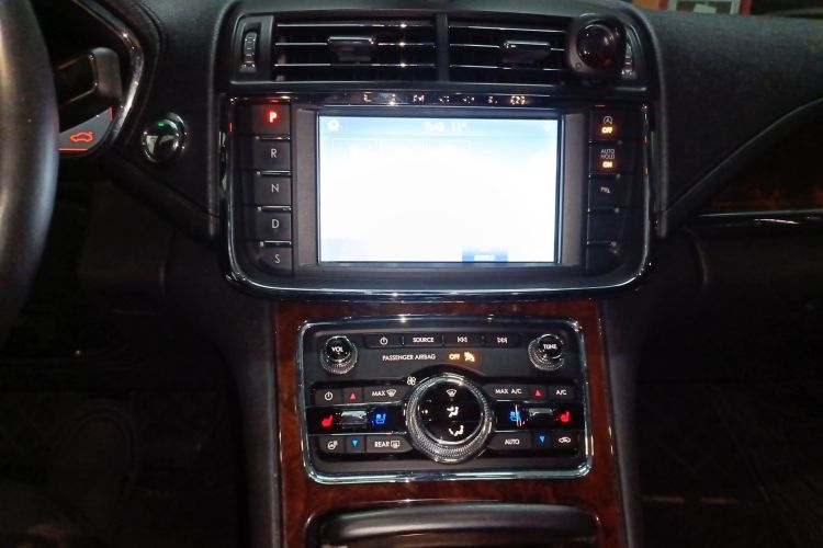 林肯大陆 2019款 2.0T 两驱尊雅版 国VI中控内饰16