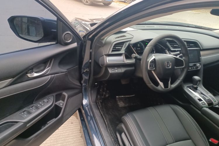 本田 思域 2016款 220TURBO CVT豪华版中控内饰20