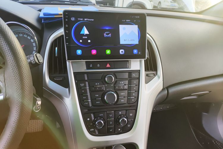别克 英朗 2014款 XT 1.6L 自动时尚版中控内饰16