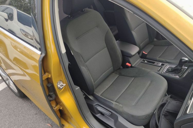 大众 高尔夫 2018款 1.6L 自动舒适型局部细节41