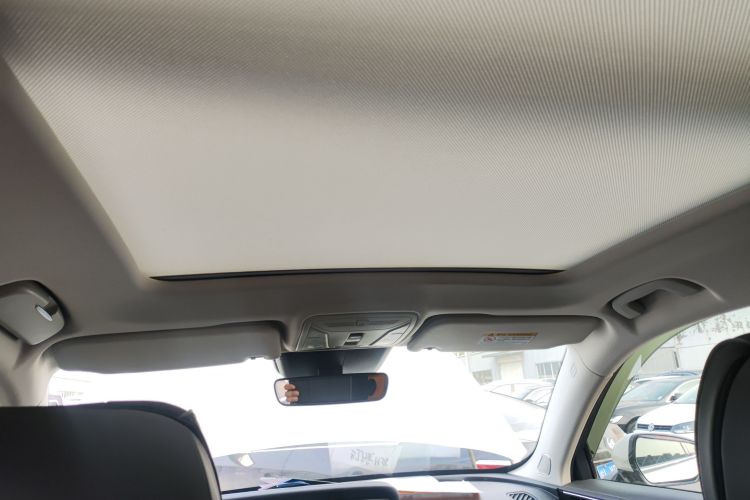 红旗HS5 2019款 2.0T 智联旗享四驱版局部细节22