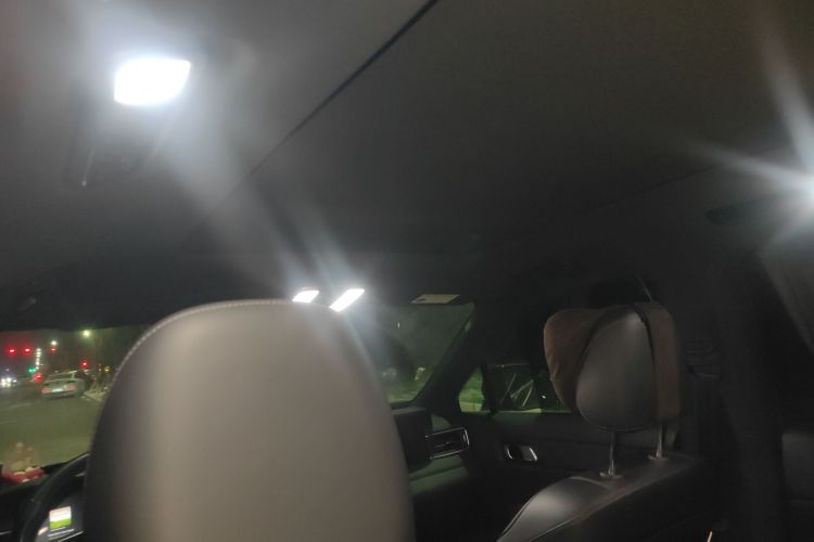 理想汽车 理想ONE 2021款 增程6座版中控内饰22