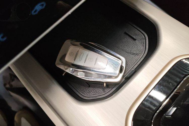 吉利汽车 吉利icon 2022款 1.5TD 青鸢限量款中控内饰11