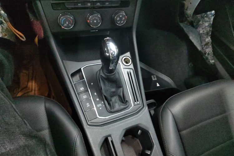 大众 朗逸 2021款 1.5L 自动舒适版中控内饰18