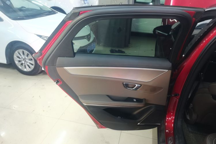 比亚迪 汉 2021款 EV 标准续航版豪华型中控内饰7008