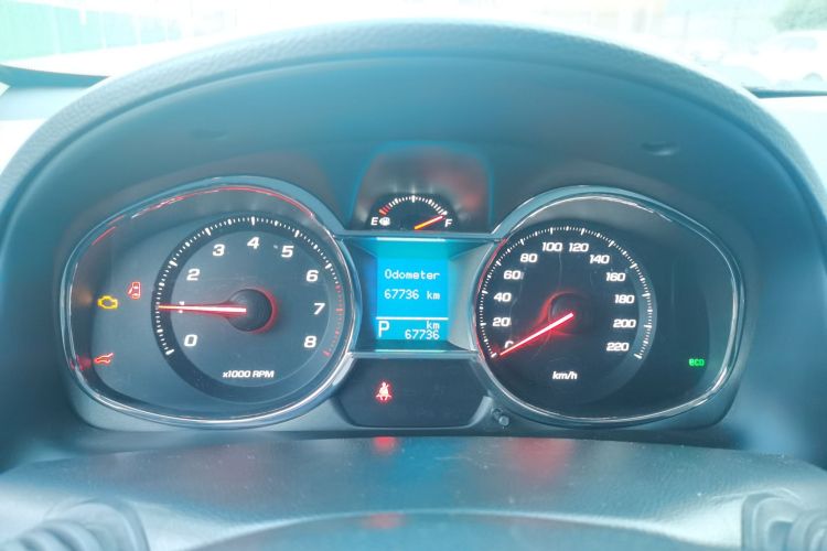 雪佛兰 科帕奇 2015款 2.4L 两驱城市版 7座中控内饰14