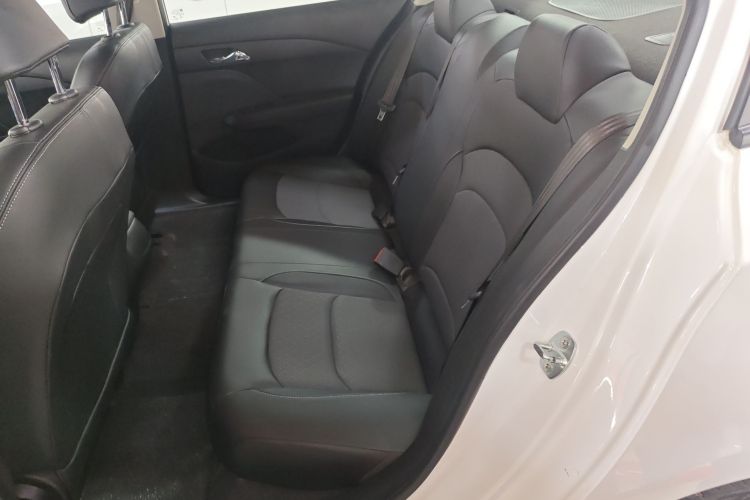 雪佛兰 科沃兹 2019款 320 自动欣悦版中控内饰7004