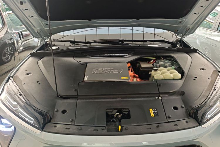 蔚来ES6 2020款 600KM 运动版机舱底盘24