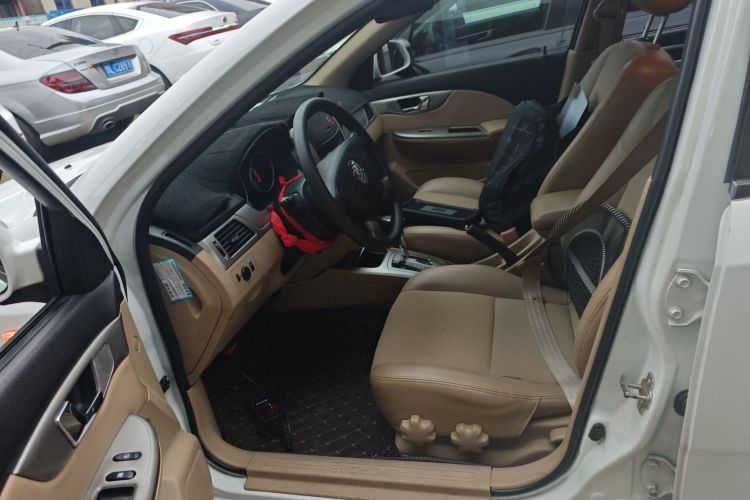 别克 凯越 2013款 1.5L 自动经典型中控内饰19