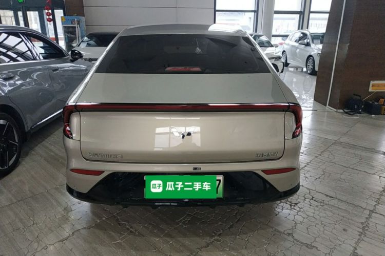 五菱汽车 五菱星光 2024款 共创版 510 进阶型车身外观6