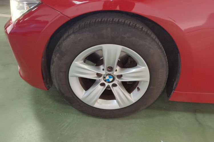 宝马3系 2014款 320i 时尚型车身外观6007