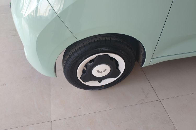 五菱汽车 宏光MINIEV 2024款 第三代 215km 青春版车身外观6002