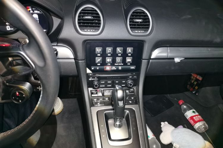保时捷718 2022款 Boxster 2.0T中控内饰16