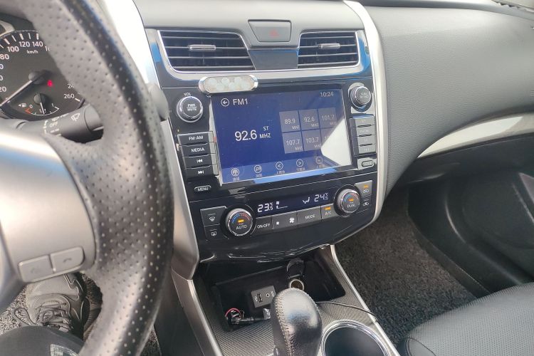 日产 天籁 2014款 2.0L XL Upper科技版中控内饰16