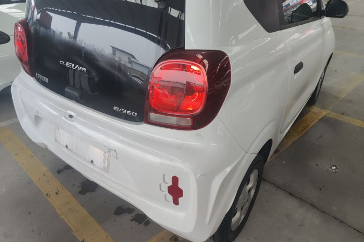 荣威 科莱威CLEVER 2021款 302km卓越版车身外观9