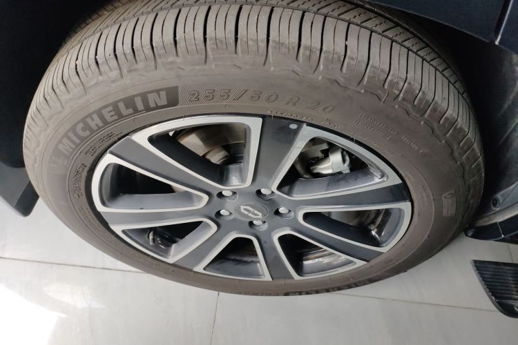 鸿蒙智行 问界M7 2024款 1.5T 智驾四驱Ultra版 5座车身外观6001