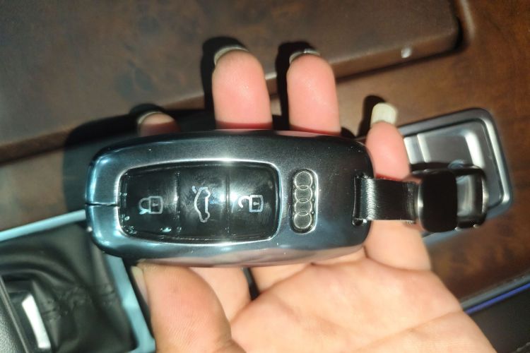 奥迪A6L 2023款 45 TFSI quattro 臻选动感型中控内饰11