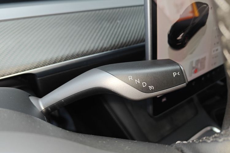 特斯拉 Model 3 2021款 改款二 Performance高性能全轮驱动版中控内饰18