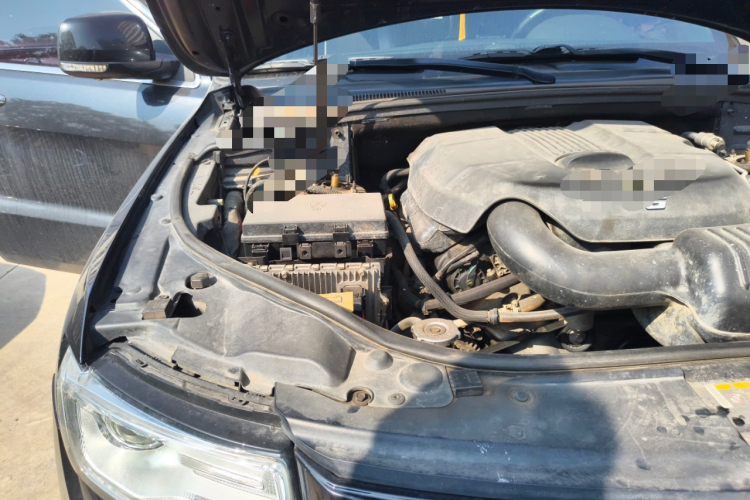 Jeep 大切诺基(进口) 2014款 3.6L 精英导航版局部细节9006