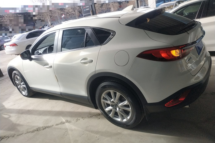 马自达CX-4 2016款 2.0L 自动两驱蓝天品位版车身外观6003