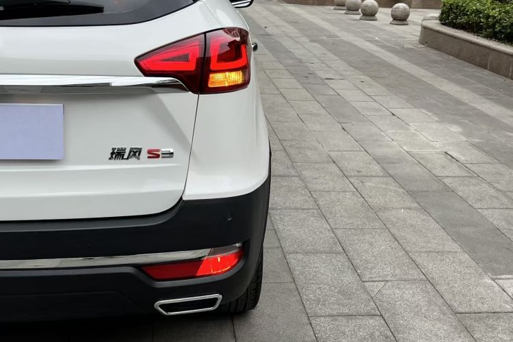 江汽集团 瑞风S3 2017款 1.6L CVT豪华智能型车身外观6006