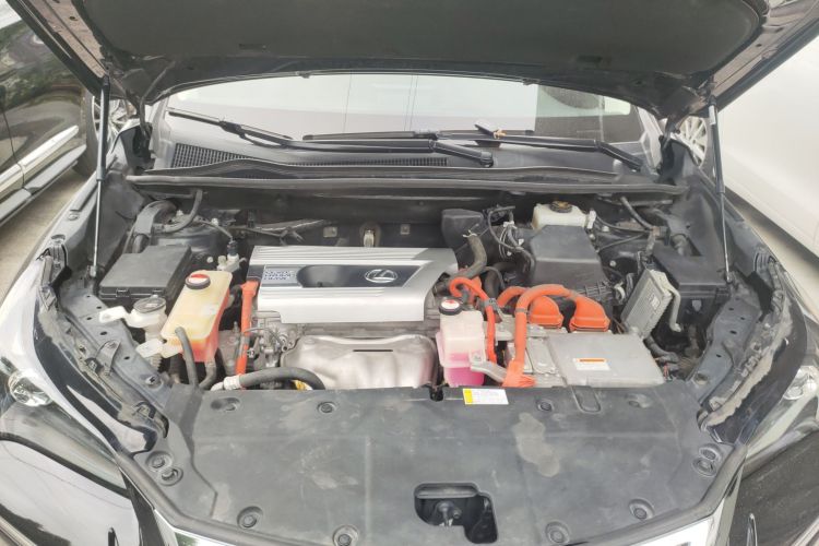 雷克萨斯NX 2015款 300h 前驱 锋尚版机舱底盘24