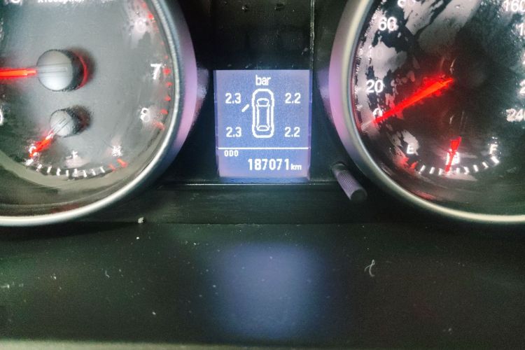 哈弗H6 2014款 运动版 1.5T 手动两驱精英型中控内饰15