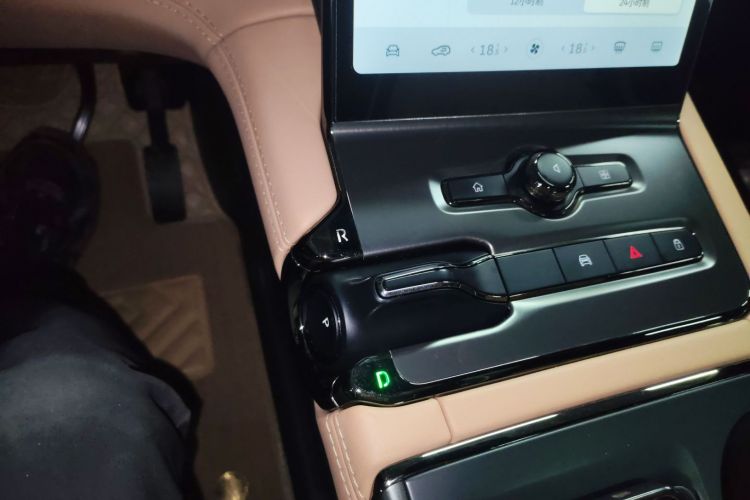 蔚来ES6 2020款 455KM 运动版中控内饰18